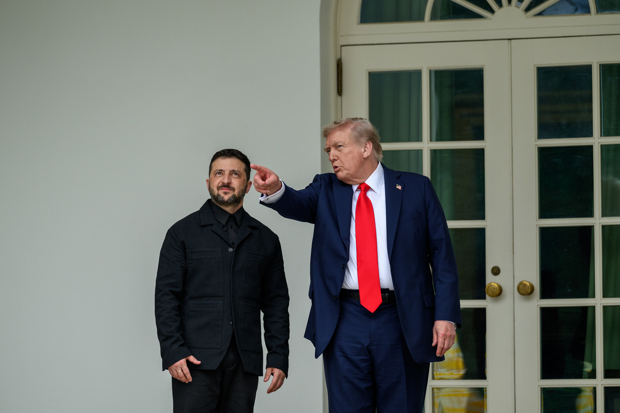 ‘Push Putin, Pressure Allies’ – Trump Reportedly Ties Tomahawk Deal to German Missile Transfer