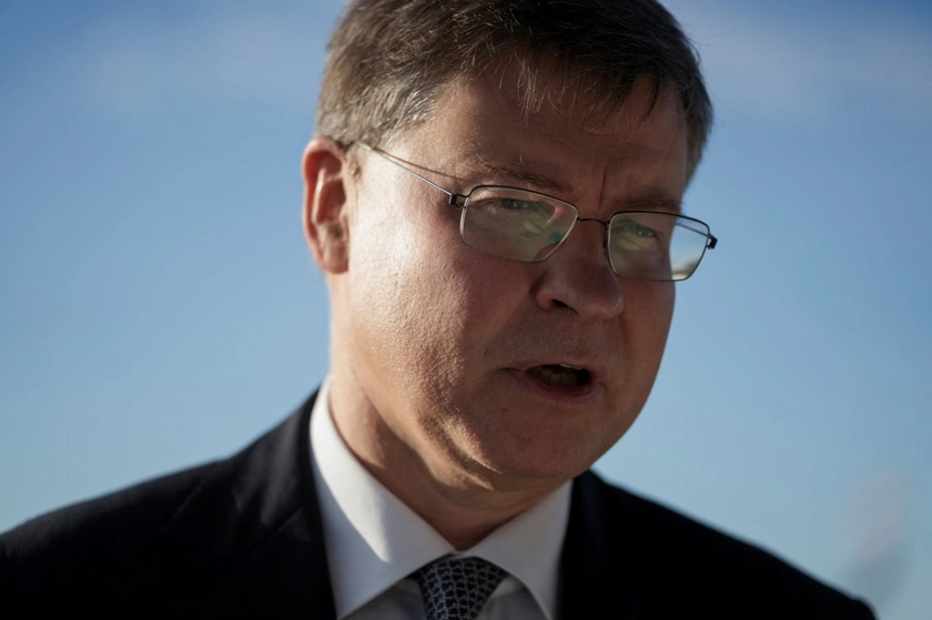 EU Economy Chief Urges G7 to Join Plan Tapping Russia Assets for Ukraine