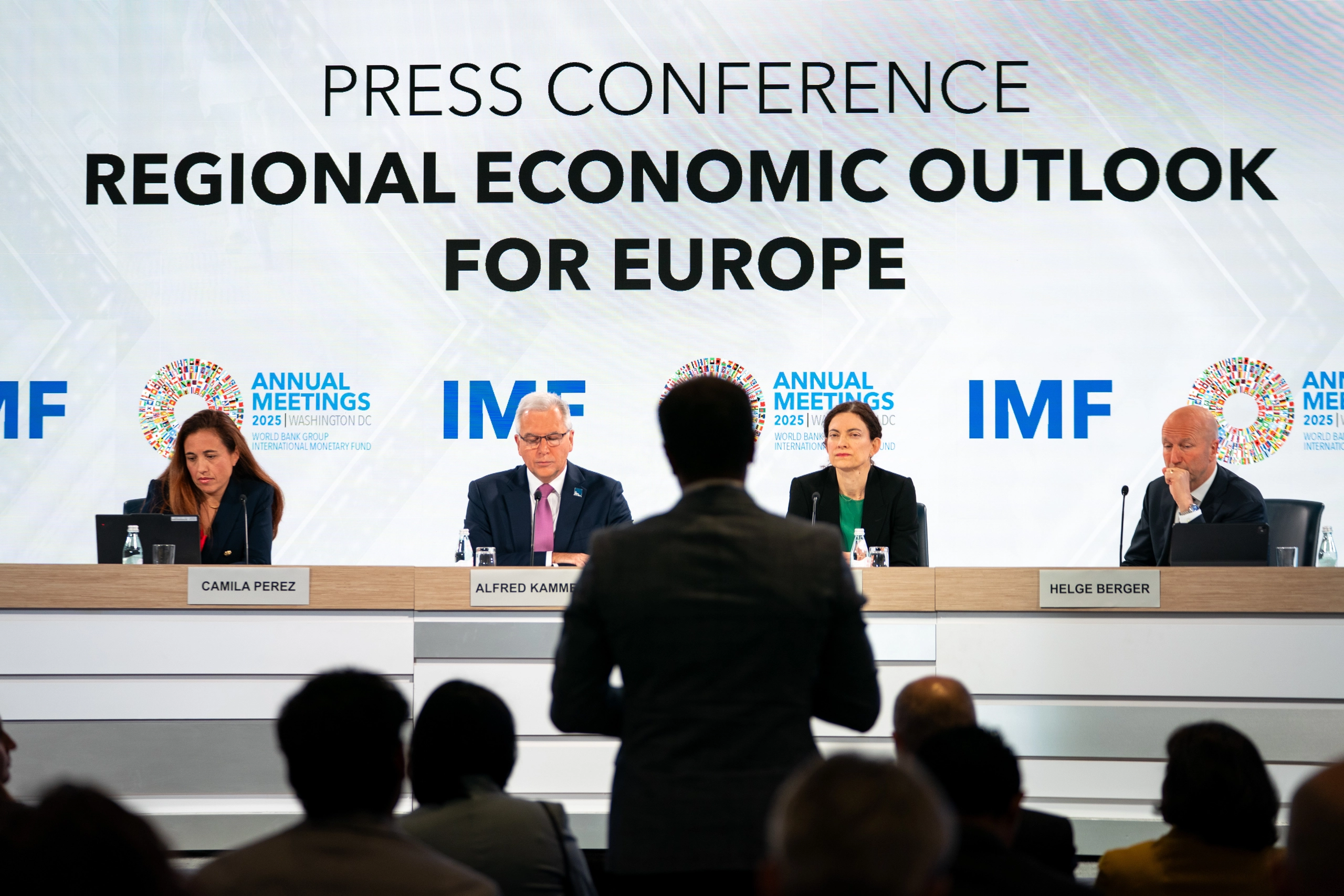 IMF: Ukraine Growth Forecast ‘Dented’ By Ongoing War, Strikes on Energy Infrastructure