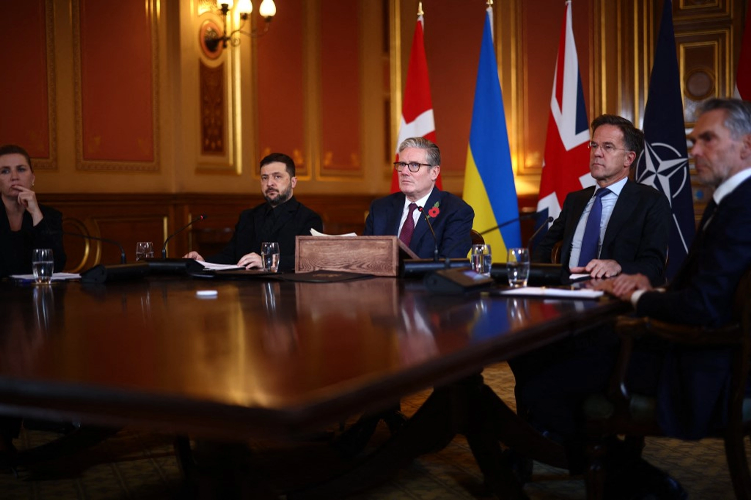 Britain Links Finance, Energy, Defense in New Aid Framework for Ukraine