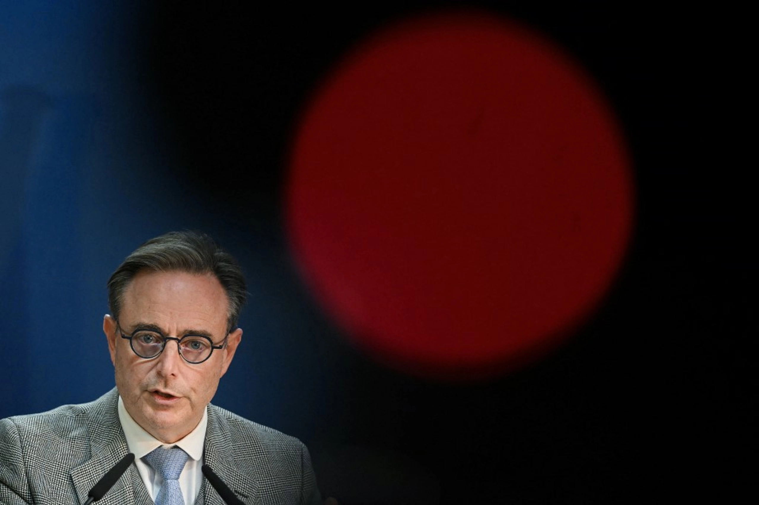 Europe Weighs Joint Debt ‘Plan B’ to Fund Ukraine After Belgium Blocks Reparations Loan
