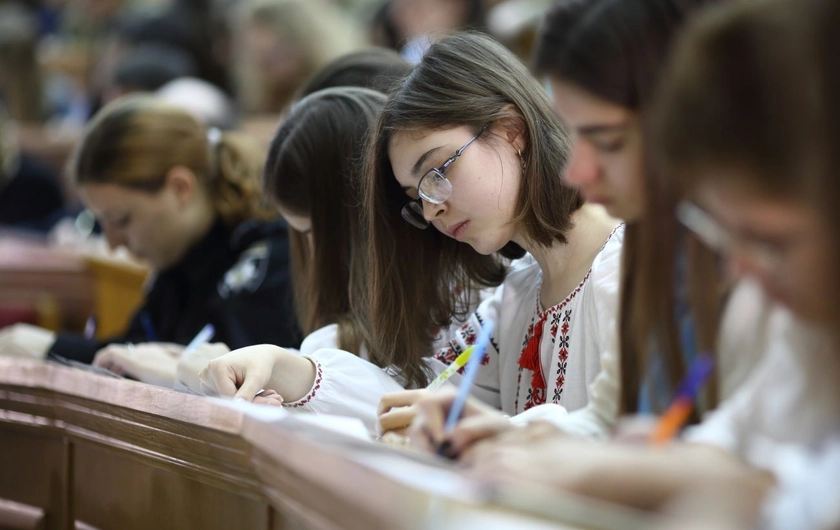 Чи дійсно Радіодиктант 2025 «Треба жити!» був надто складним для учасників?