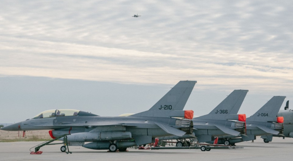 ANALYSIS: Ukraine Plans 250-Aircraft Fighter Fleet, Prioritizes Swedish Gripens – Zelensky