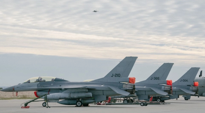 Ukraine Plans 250-Aircraft Fighter Fleet, Prioritizes Swedish Gripens – Zelensky