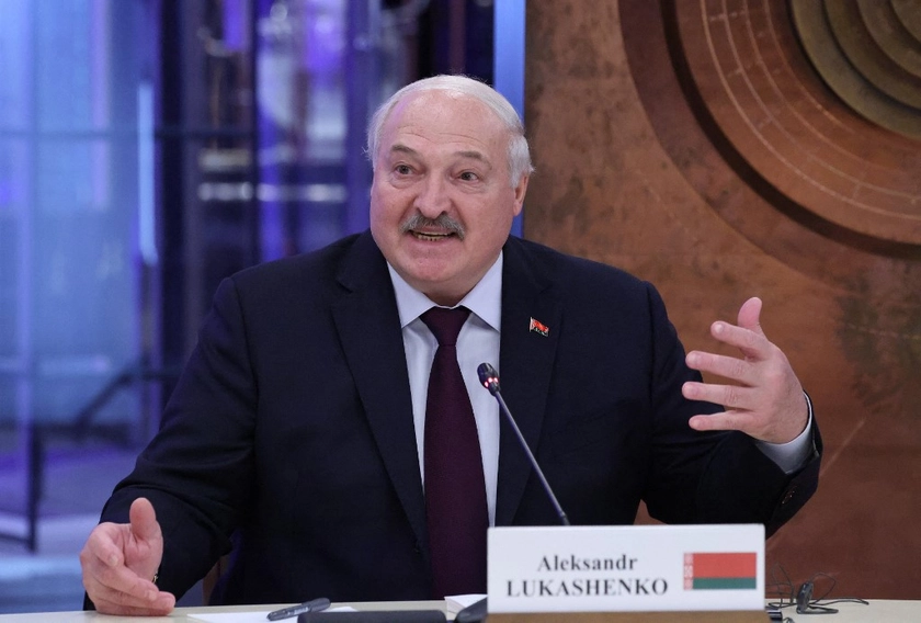 Lukashenko Slams Lithuania for ‘Crazy Gamble’ Closing border After Balloon Fiasco