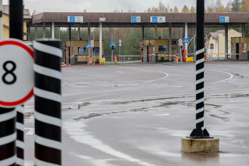 Lithuania Extends Belarus Border Closure Until End of November Over Balloon Threat