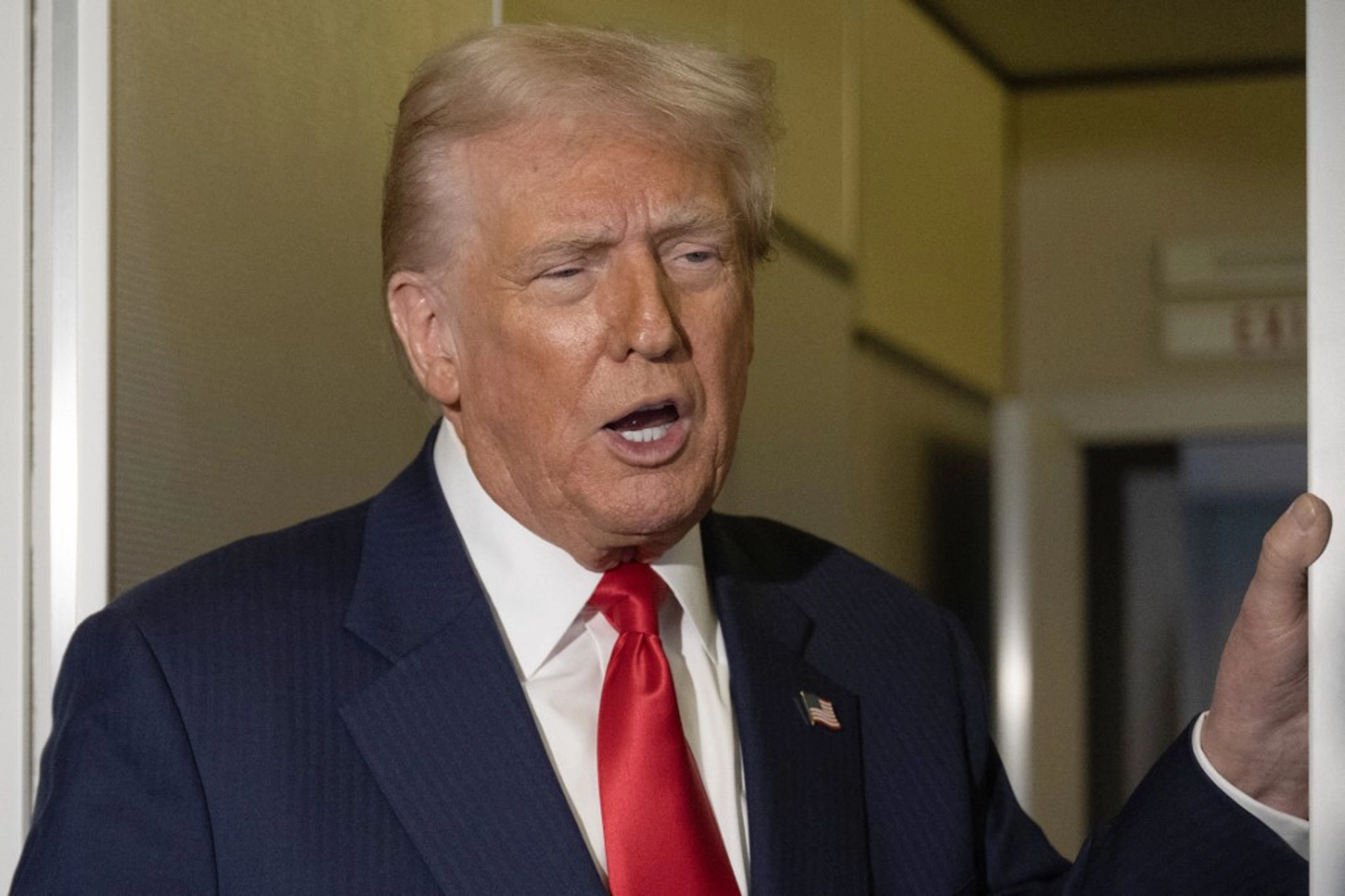 Сенат США підтримав резолюцію про скасування глобальних мит Трампа
