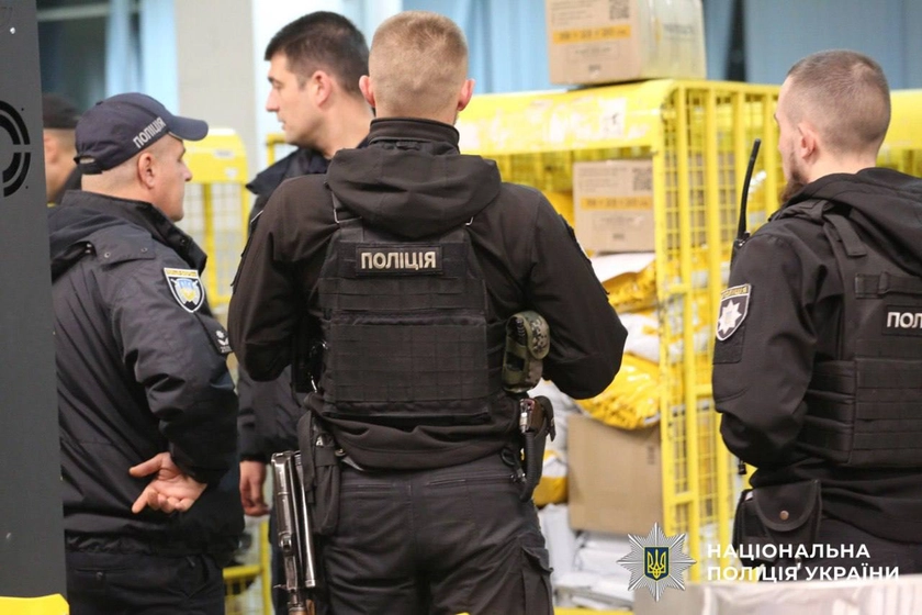 Затримали чоловіка, який відправив вибухівку “Укрпоштою”