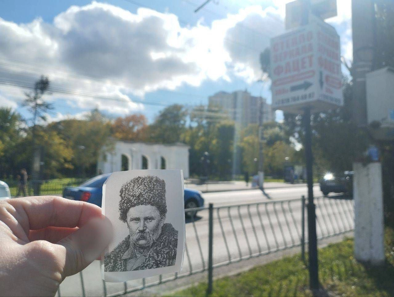 Активісти “Жовтої стрічки” поширили нові символи спротиву в містах Криму