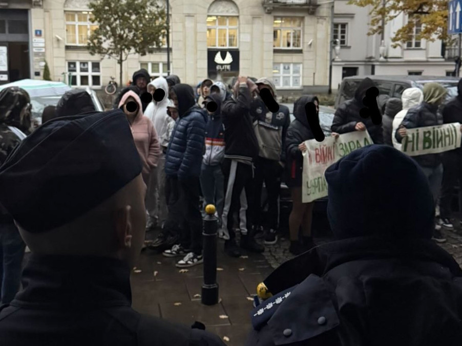 OPINION: Paid Protest at Ukrainian Embassy in Warsaw – Russian provocation for $40?