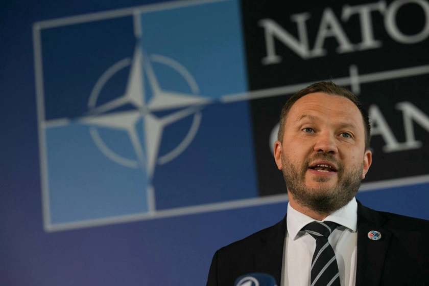 Estonia FM Pressed China to Halt Support for Russia