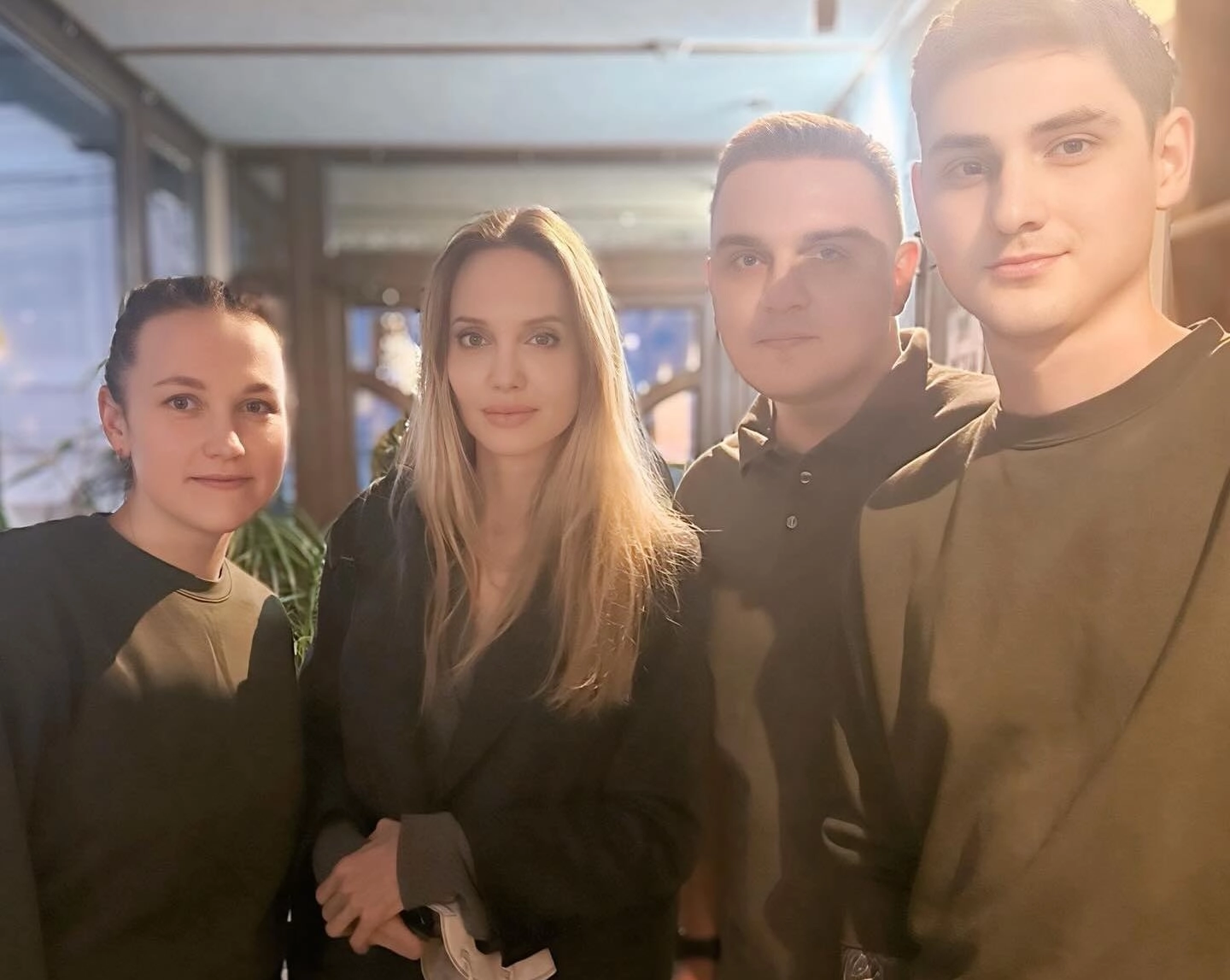 Анджеліна Джолі була проїздом у Вінниці