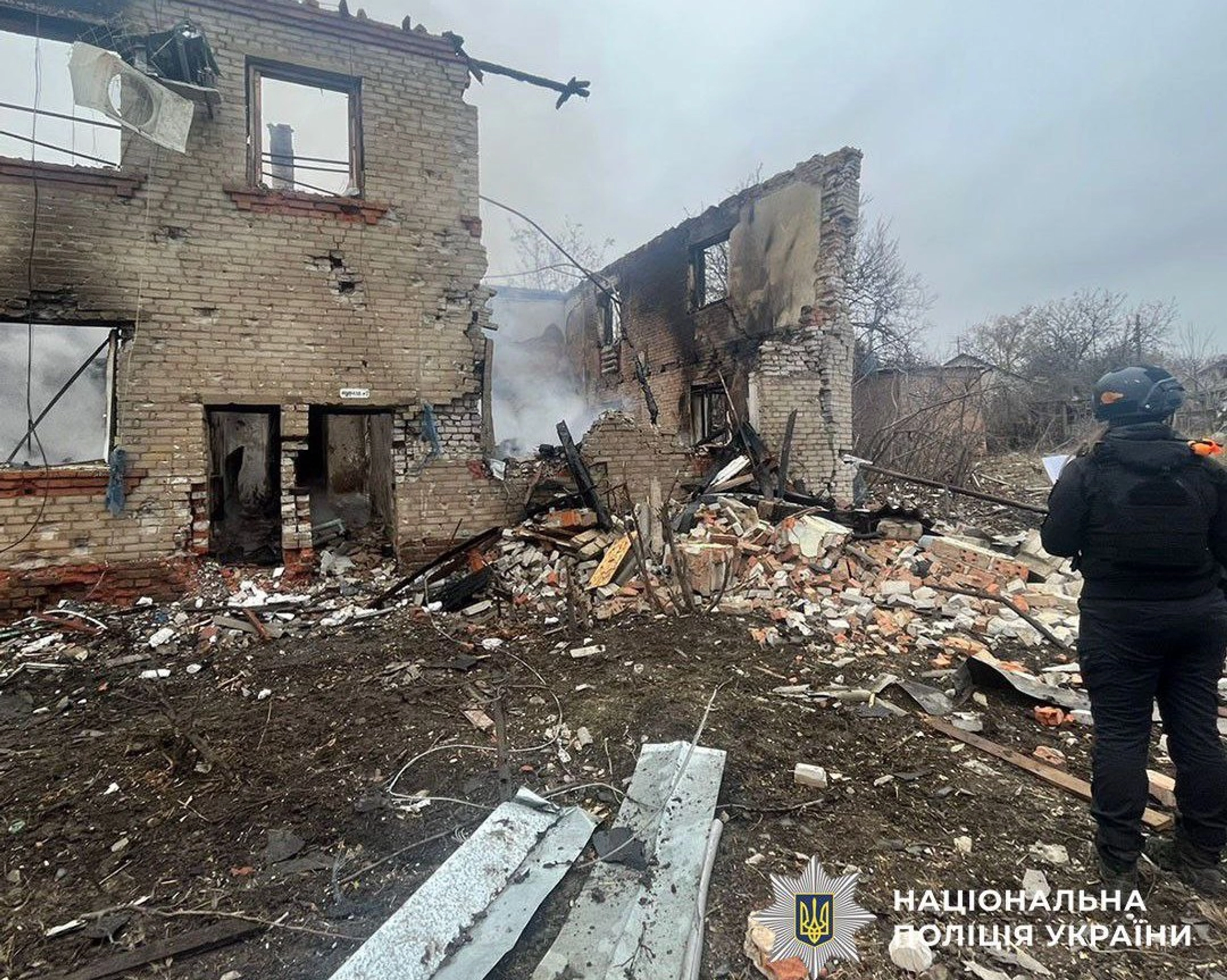Russian Attacks Kill 3, Wound 6 in Donetsk, 7 in Kherson Overnight