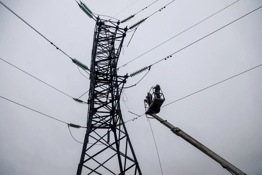 Ukraine Scrambles for Energy with Power Generation at ‘Zero’