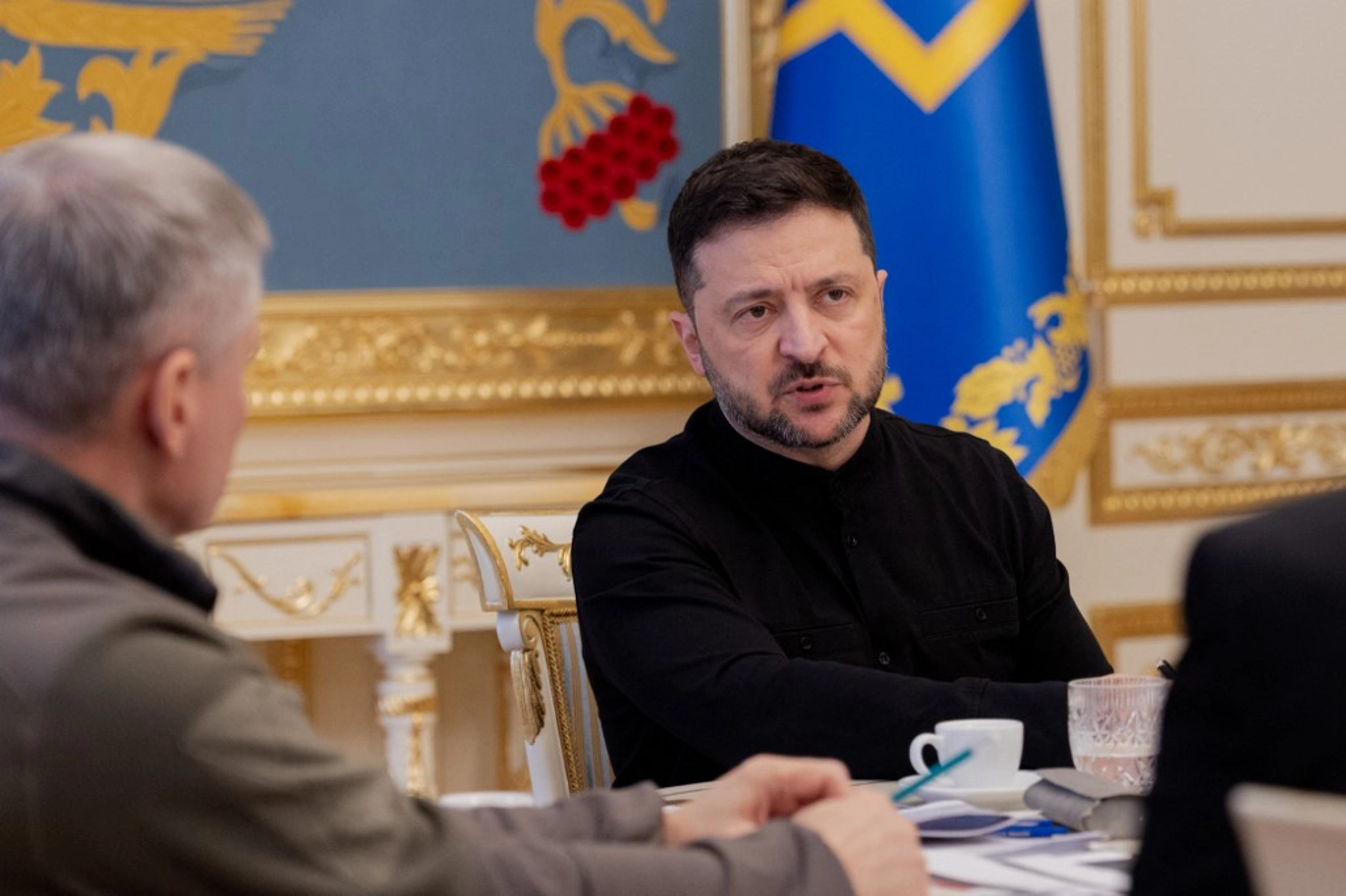Зеленський ввів санкції проти ексголови КСУ Тупицького та російських посадовців