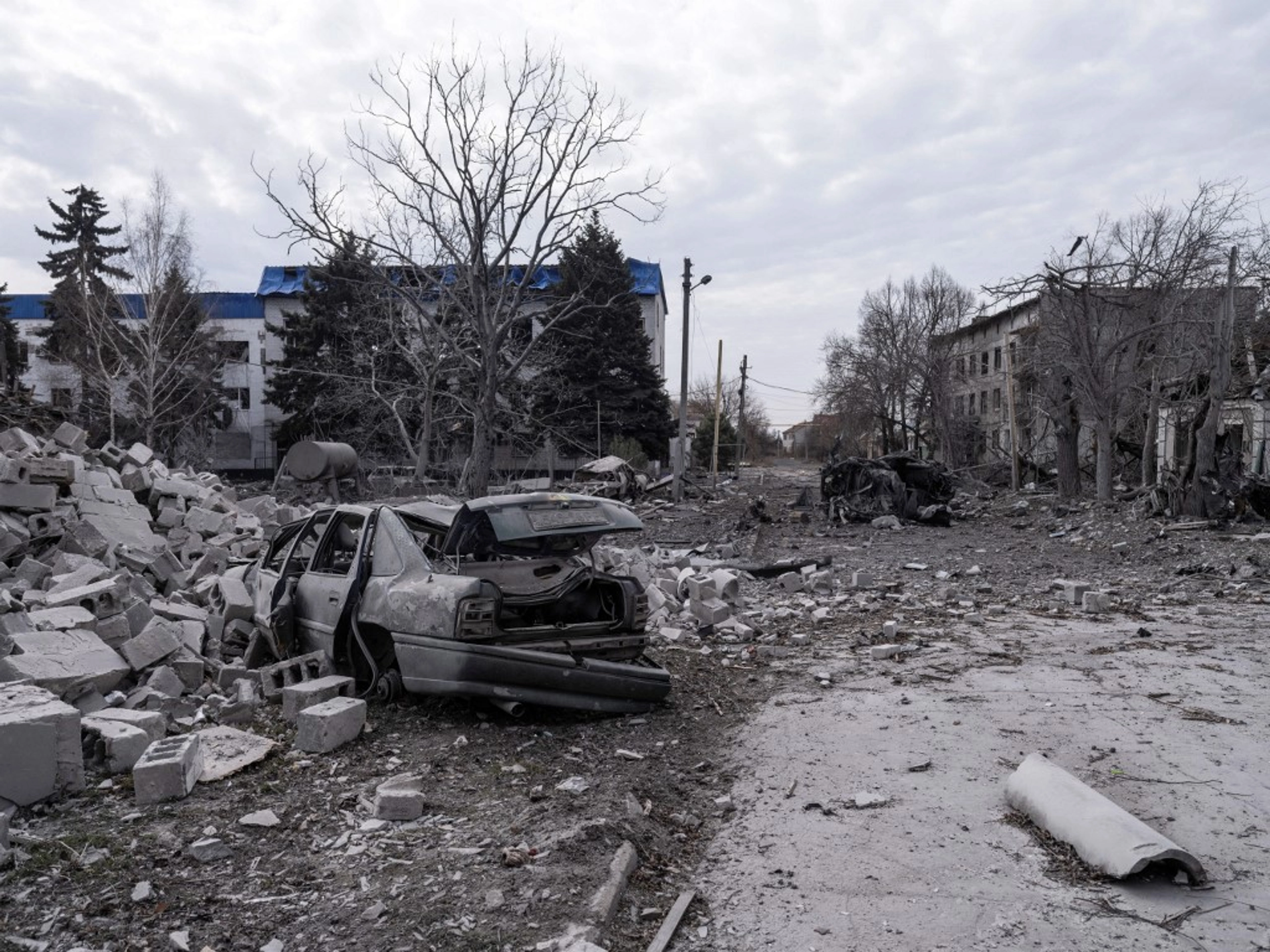 Zelensky: ‘Nobody Is Pushed to Die for Ruins’ as Pokrovsk Battles Rage in Fog