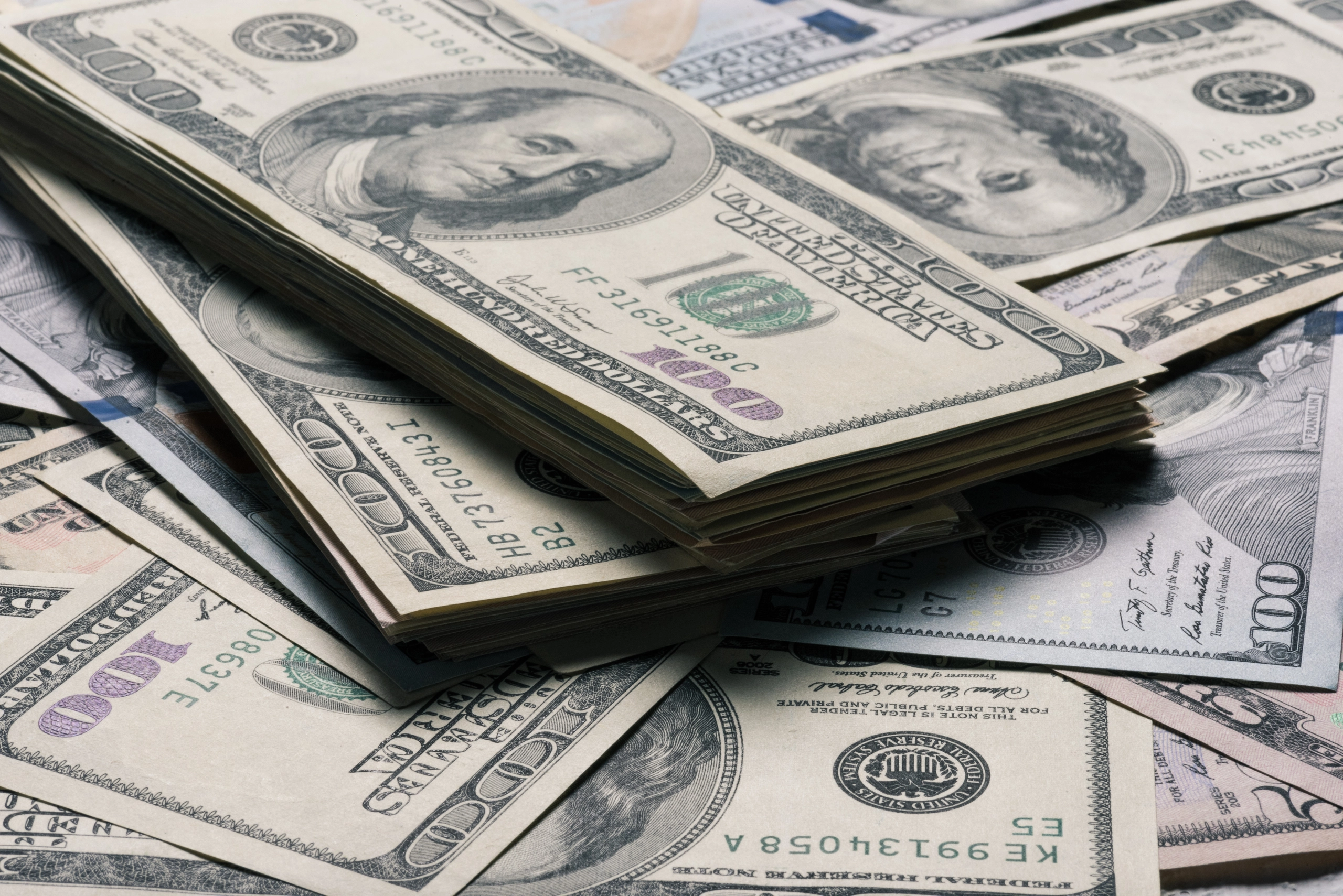 EU Sends $6.8 Billion to Ukraine: Final ERA Tranche and Ukraine Facility Loan