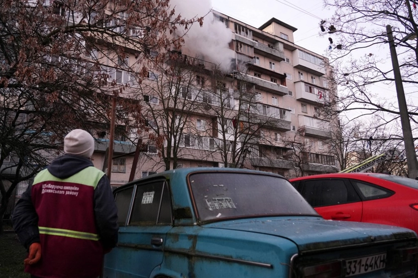 Strike on Kyiv Kills Widow of Chornobyl Victim, Zelensky Calls for More Air Defenses