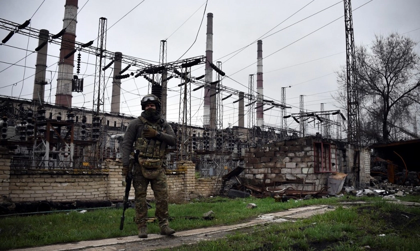Blackouts Hit Occupied Donetsk for Second Day After Strikes on Major Power Plants