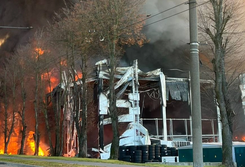 Russia Batters Ukraine’s Grid as Poland Scrambles Jets; High-Rise Collapses in Ternopil