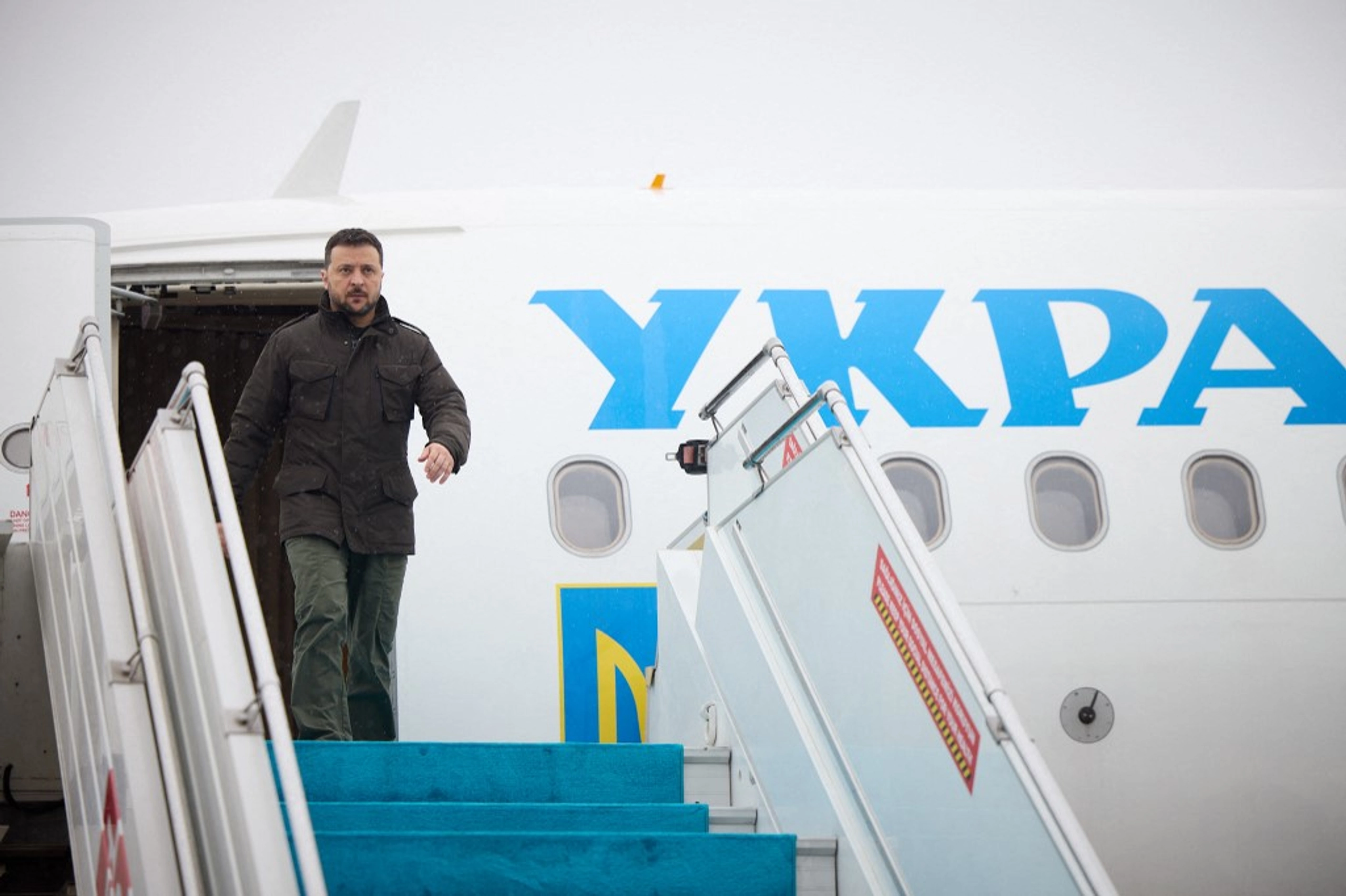 Дипломатія на два фронти: Зеленський у Туреччині, представники Трампа у Києві