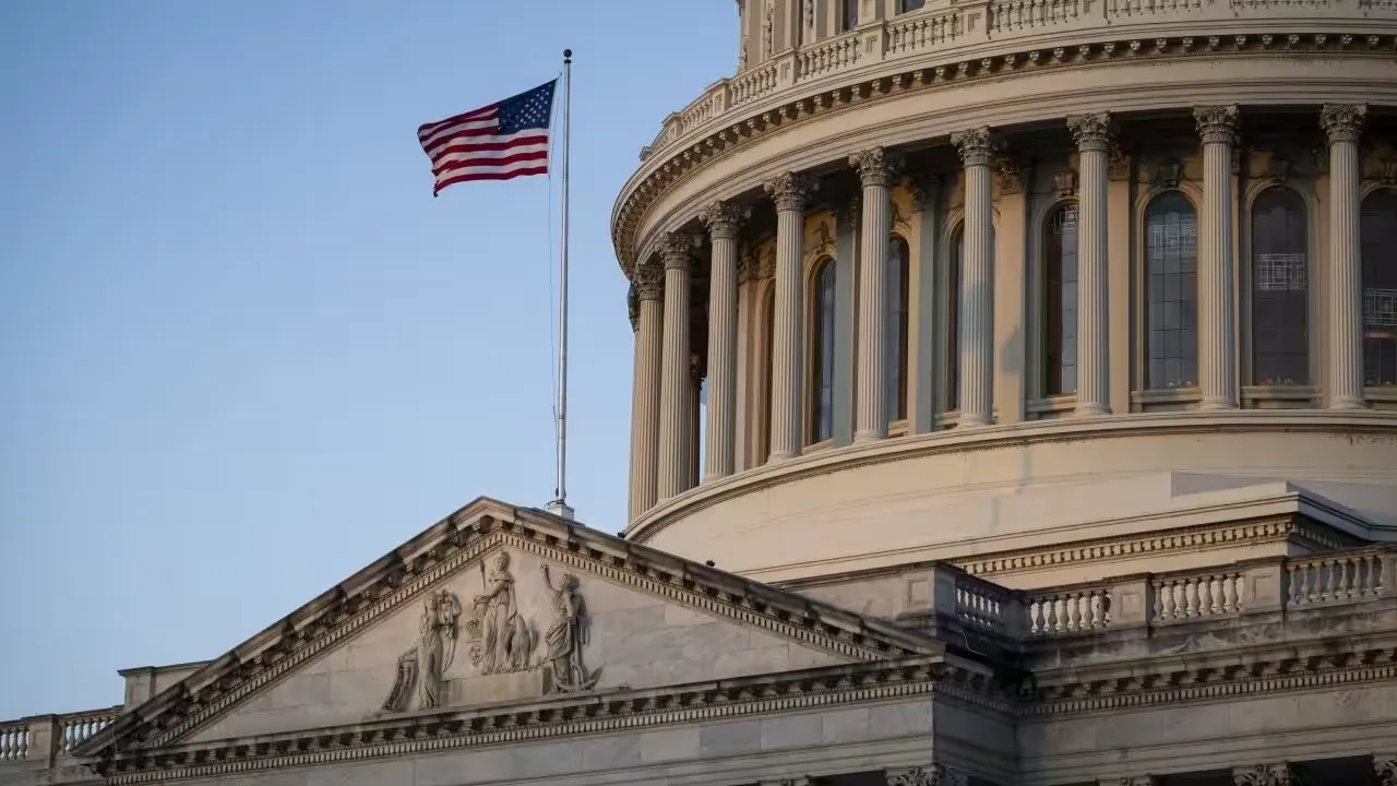 Сенат США таки погодився розсекретити “файли Епштейна”