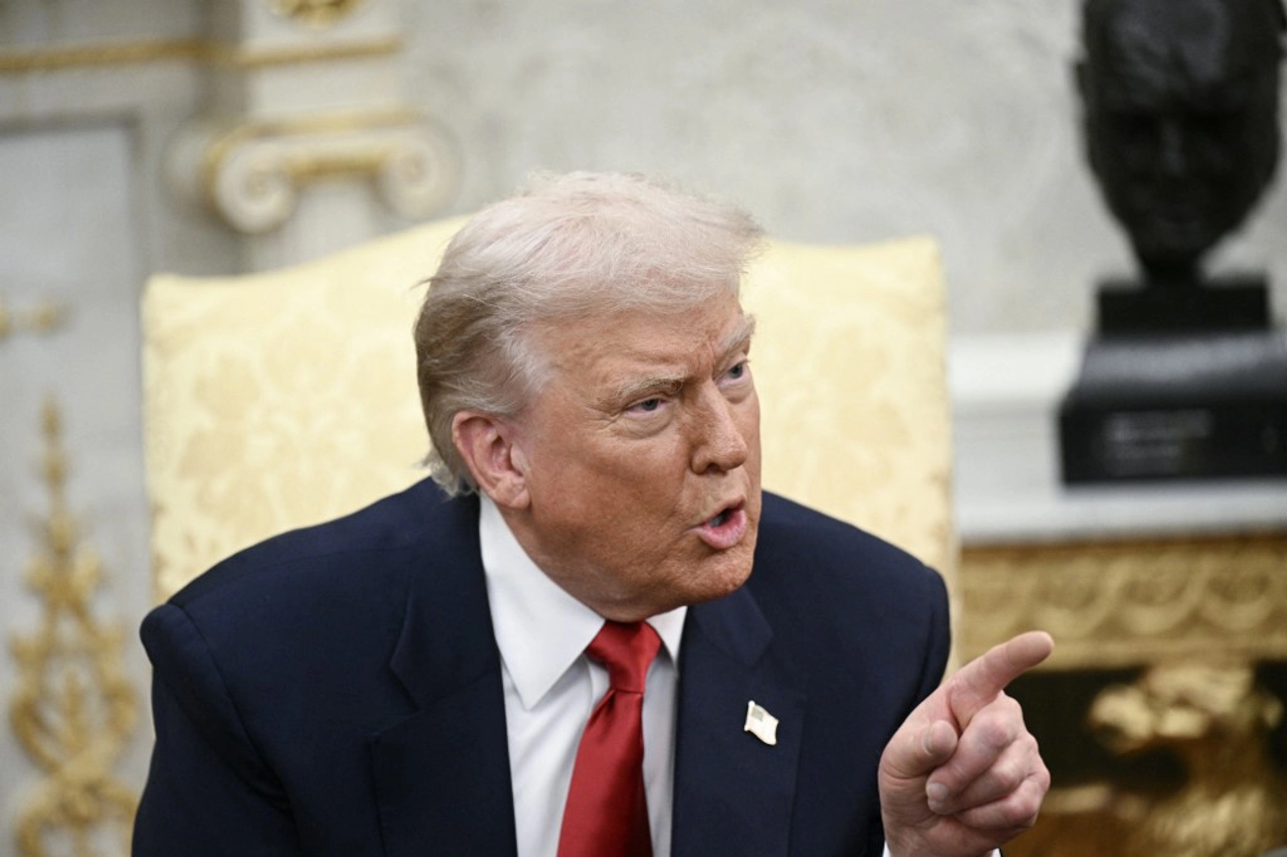 Рейтинг Трампа обвалився до рекордного мінімуму за другий термін