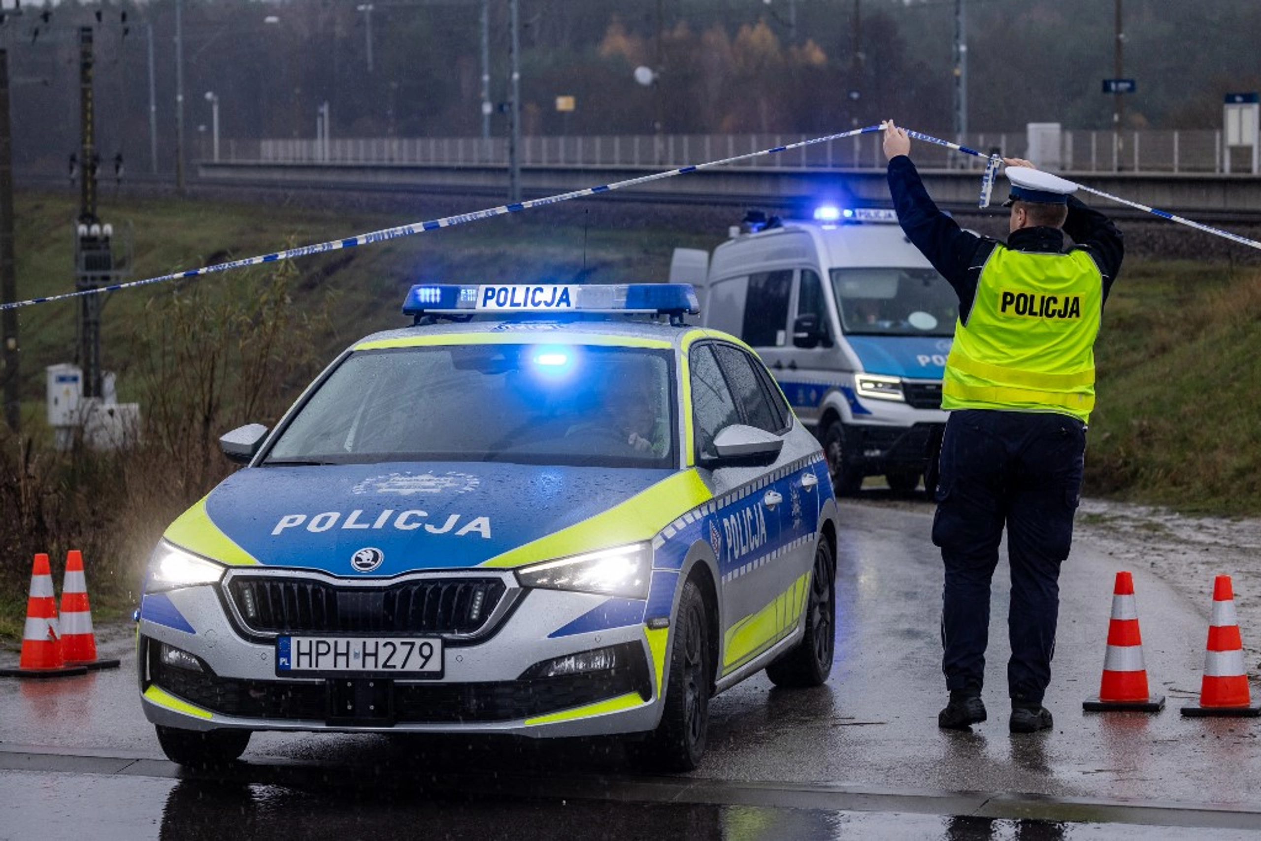 Polish Prosecutors Draft Charges Against Rail Sabotage Suspects Who Fled to Belarus
