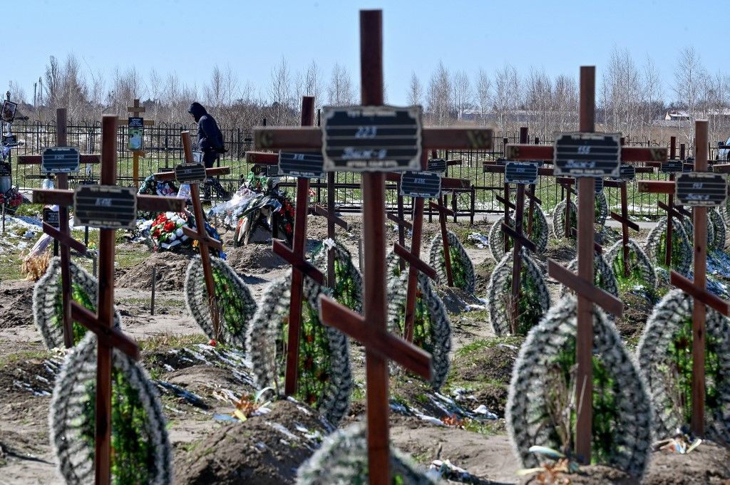 EU Sanctions 9 Russians Over Role in Bucha Massacre