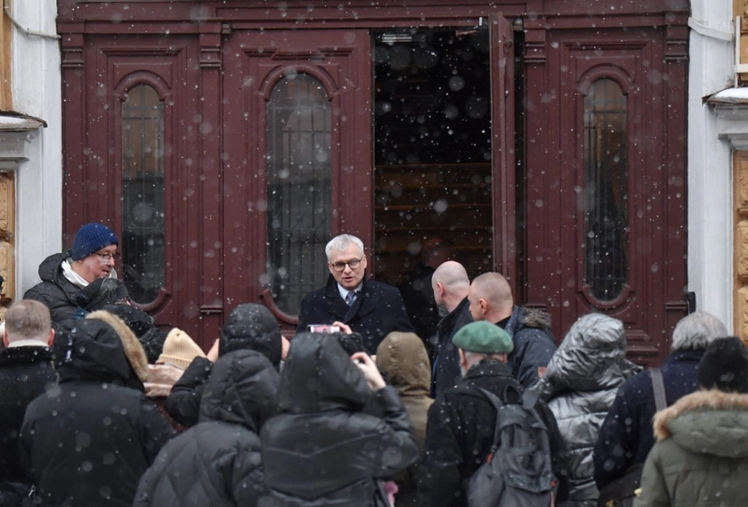 Polish Ambassador ‘Attacked’ In St. Petersburg by Anti-Ukrainian Activists