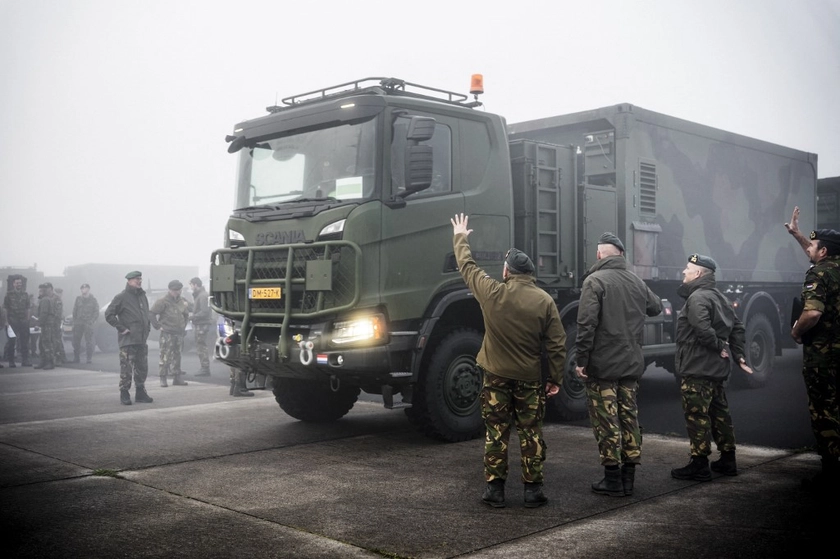 Netherlands Starts Deployment of 300 Troops and Patriot Systems to Poland
