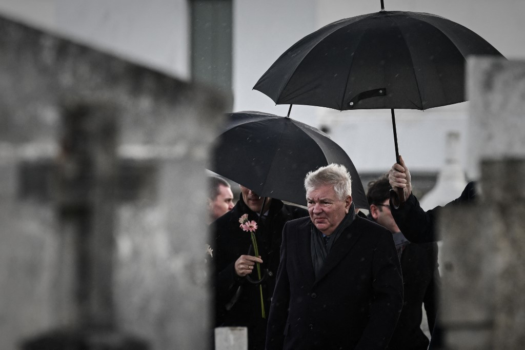 ‘Russia Has No Place in Europe’ – Outrage on French Island as Russian Ambassador Visits WWII Graves