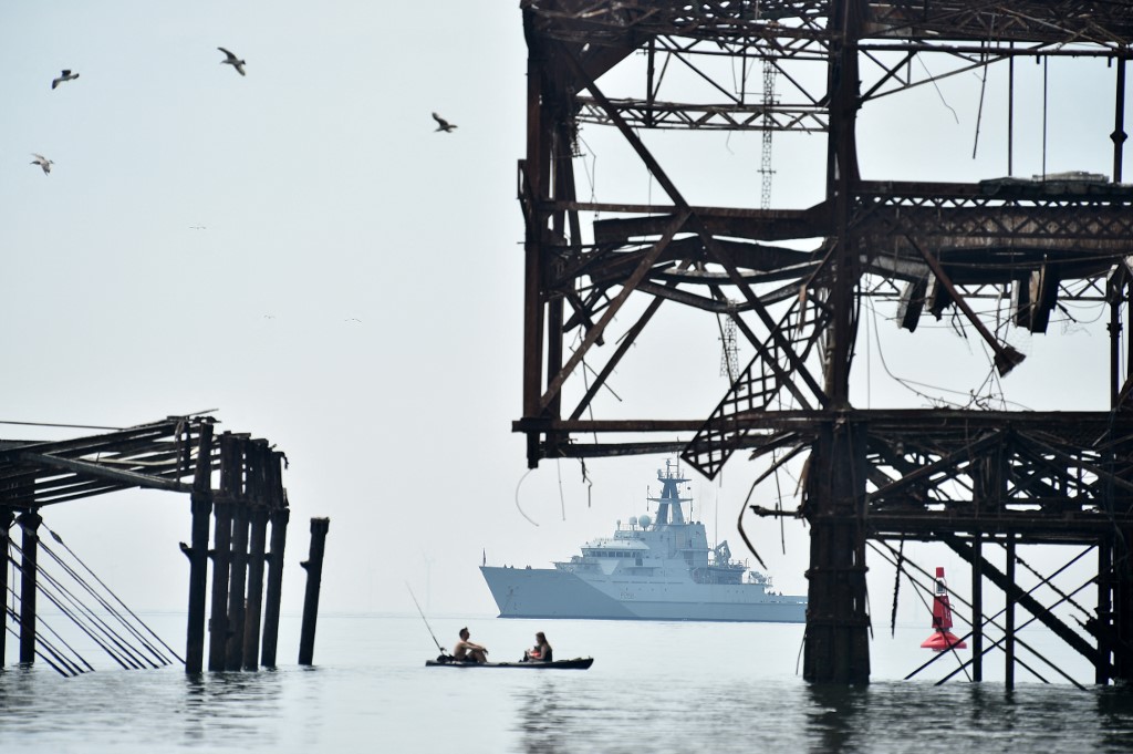 Royal Navy Intercepts Russian Warships in English Channel