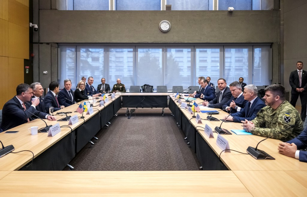 Ukraine, US Agree on Most Points of Peace Plan; Territories and NATO to Be Decided by Zelensky, Trump