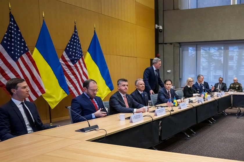 Zelensky Confirms ‘No Longer 28’ Points in US Peace Plan, Announces Direct Discussions with Trump