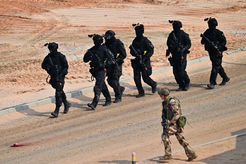 Facing Russia ‘Threat’, France to Restore Voluntary Military Service