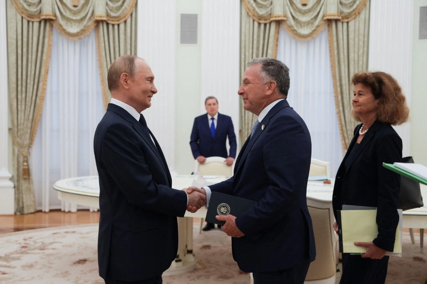 Witkoff to Meet Putin Early Next Week as Ukrainian Delegation Reportedly Heads to Washington