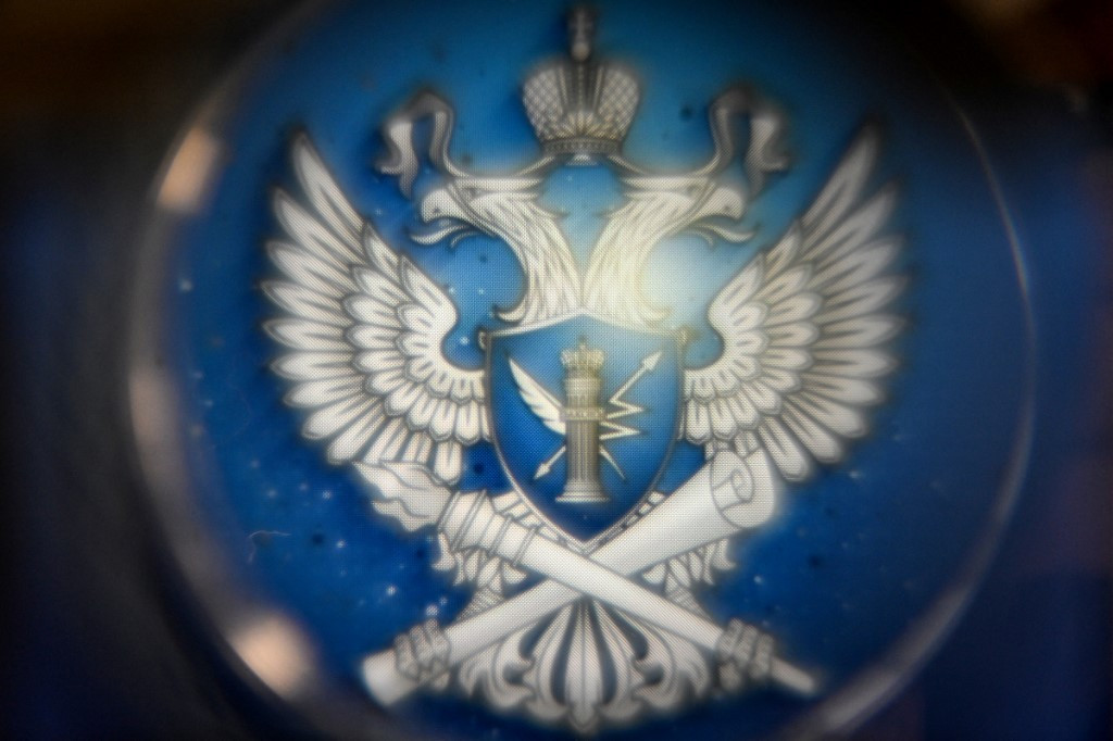 Russia Threatens to Block WhatsApp ‘Completely’ Amid Outages in Major Cities