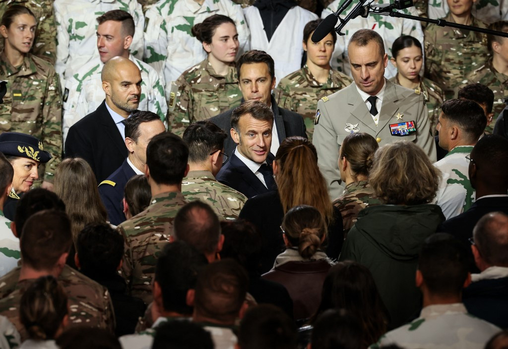 France: Stronger Through Voluntary Military Service?
