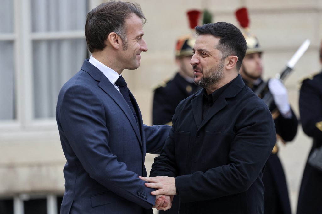 Macron to Meet Zelensky in Paris on Monday