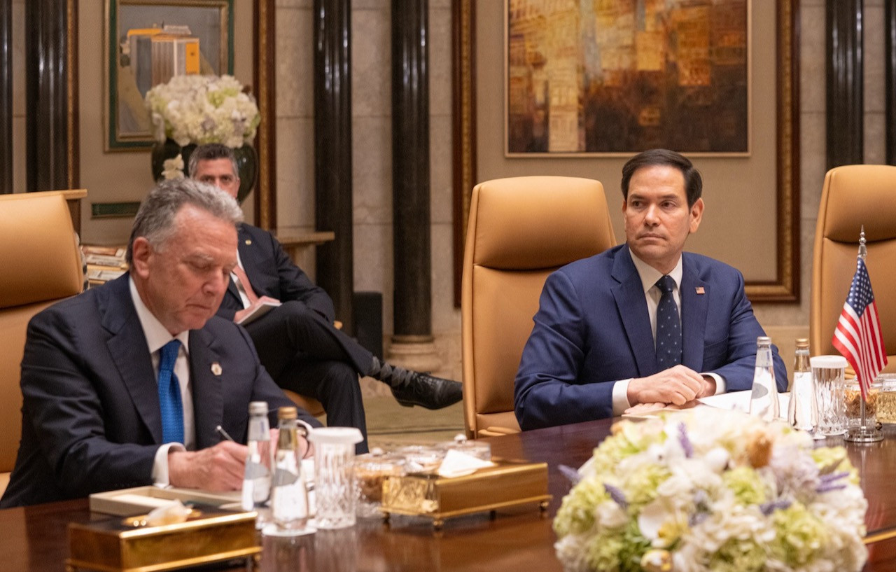 High-Stakes Ukraine Peace Push Hits Florida as Questions Swirl Over US Strategy