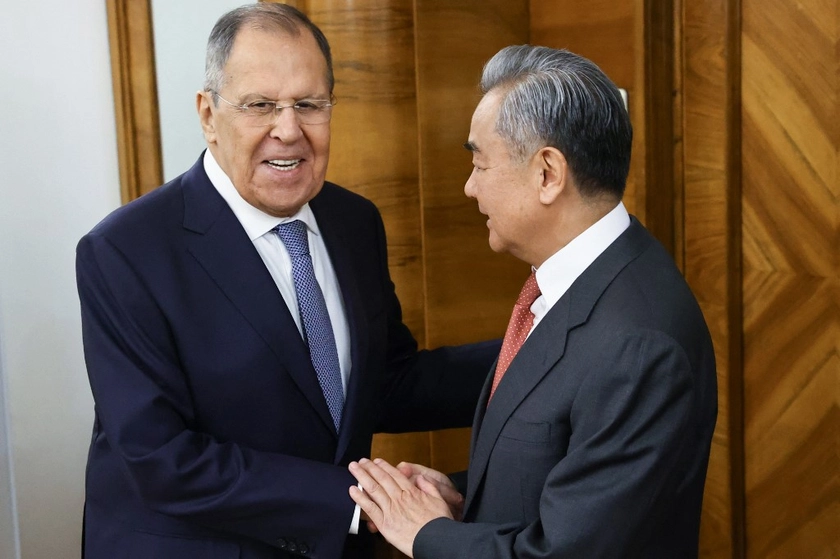 China’s Wang Yi Attends Security Talks in Moscow Amid Parallel US-Russia Meeting