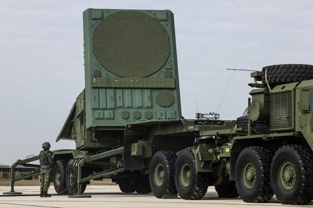 Netherlands Deploys Patriots and NASAMS to Shield Key Polish Hub Moving Western Aid to Ukraine