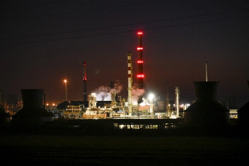 Syzran Oil Refinery in Samara – Key Rosneft Facility – Hit by Ukrainian Drones