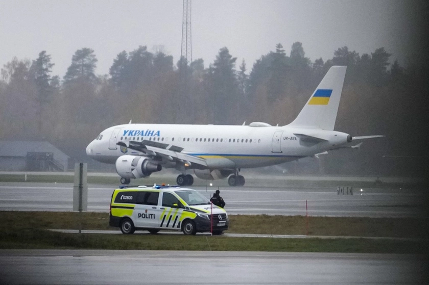 Military-Style Drones Near Zelensky’s Flight Path Reportedly Triggered Security Incident in Dublin