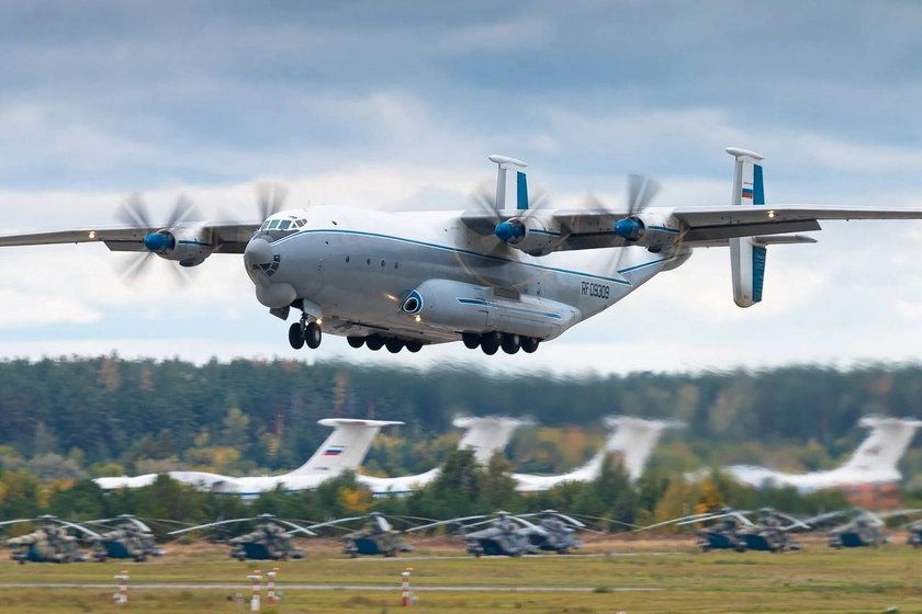 Russian Military Transport Plane An-22 Crashes in Ivanovo Region