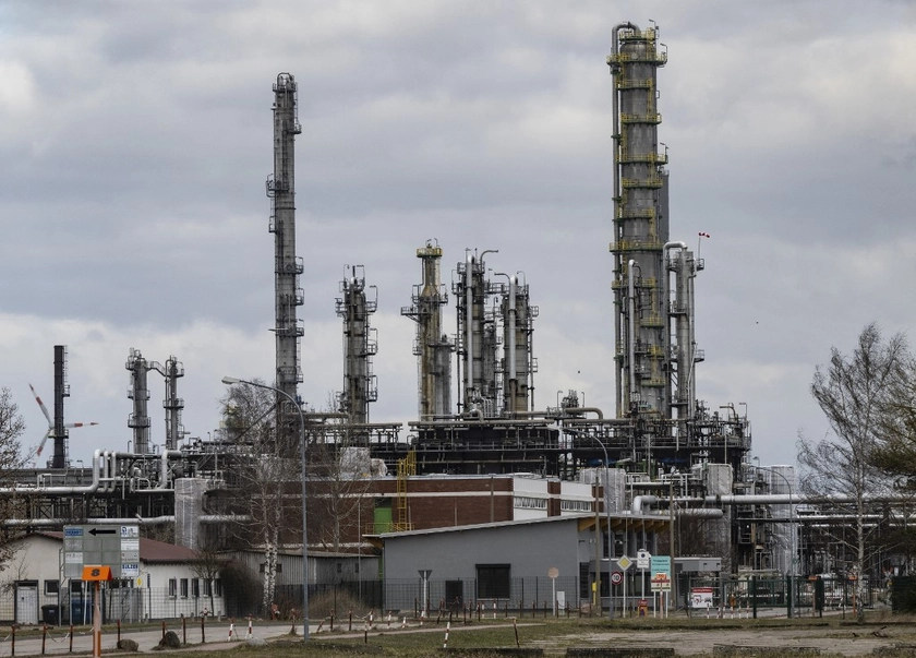 До Словаччини відновили постачання російської нафти через «Дружбу»