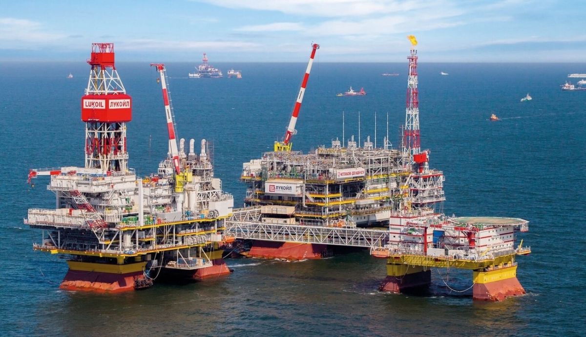 OIL FIELD  Ukraine Drone Hits Russian Caspian Platform, Forcing Production Halt