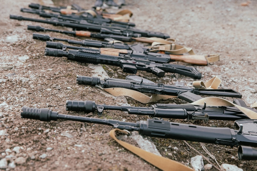 ‘No Proof’ of Mass Diversion of Ukraine Arms to Criminals