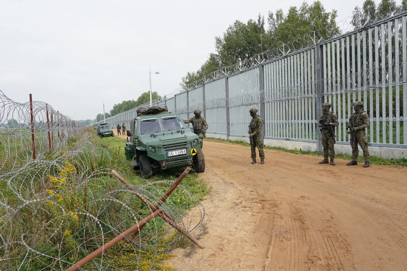 Germany to Send Soldiers to Fortify Poland Border
